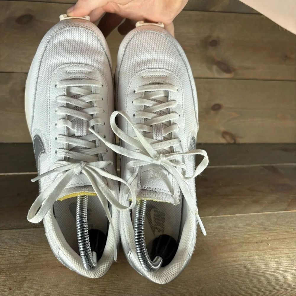 nike daybreak womens size 9 shoes white athletic running sneakers